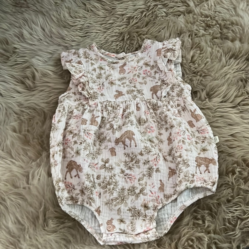 Elegant baby woodland bubble